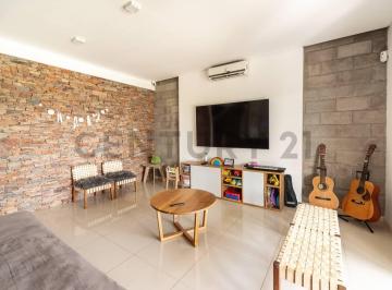 Casa · 209m² · 8 Ambientes · 2 Cocheras · Venta Importante Casa Sobre Espejo de Agua - Financiación + Permuta - El Cantón Norte