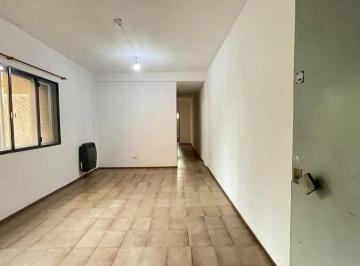 Departamento · 60m² · 3 Ambientes · Departamento en 1 E/ 415 Bis y 419