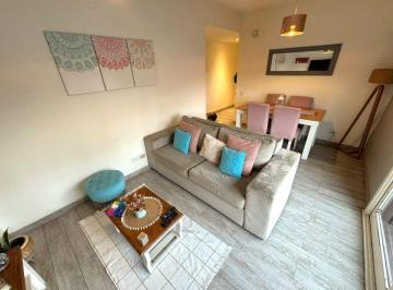 Departamento de 2 ambientes, Barracas · Departamento de 2 Ambientes Sobre Av Montes de Oca en Barracas