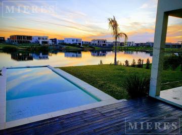 Casa · 270m² · 7 Ambientes · 2 Cocheras · Casa en Alquiler Anual en Los Castaños, Nordelta