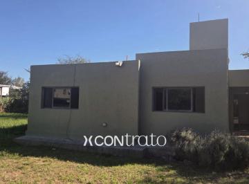 Casa · 120m² · 4 Ambientes · Casa en Venta en Villa Catalina, 3 Dorm., 2 Baños, Patio con Galeria!