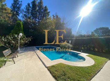 Casa · 120m² · 4 Ambientes · 5 Cocheras · Venta Casa Fincas de Maschwitz