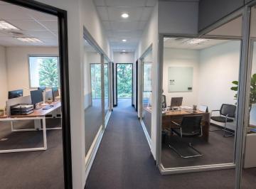Oficina comercial · 100m² · 1 Ambiente · Oficina en Venta en El Edificio Paralelo 50 Pilar