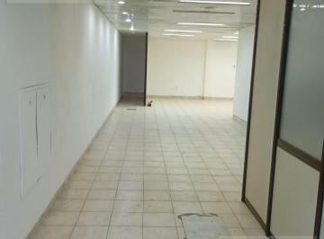 Oficina comercial · 165m² · 4 Ambientes · Oficina/local Comercial en Alquiler en Monserrat, 165 m Cubiertos, 2 Baños, Cocina y Patio