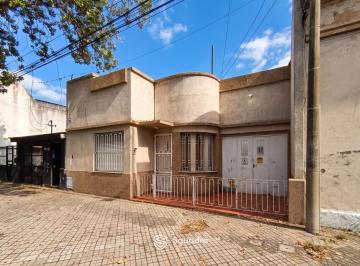 Casa · 99m² · 4 Ambientes · 4 Cocheras · Venta - Casa 2 Dorm., con Cochera - Barrio Echesortu, Rosario.