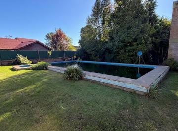 Casa · 277m² · 5 Ambientes · 1 Cochera · Excelente Casa en Bº Patagonia Apta Crédito