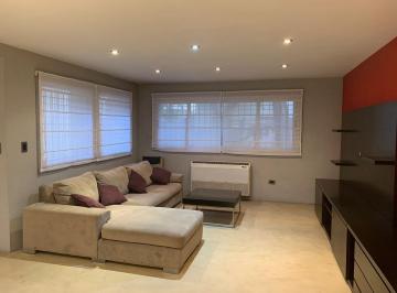 Casa · 165m² · 4 Ambientes · 1 Cochera · Casa Chalet en Venta en Temperley, Lomas de Zamora, G. B. a. Zona Sur
