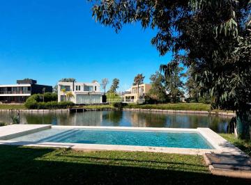 LHP-LHP-3292_2 · Casa en Venta 4 Dorm. a La Laguna - Barrio Laguna Grande - Villanueva
