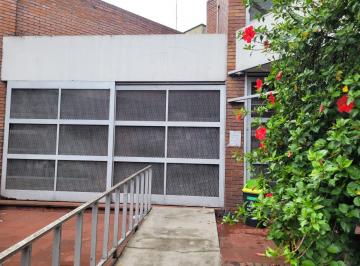 Edificio · 533m² · 6 Cocheras · Edificio Comercial en Lanús Oeste
