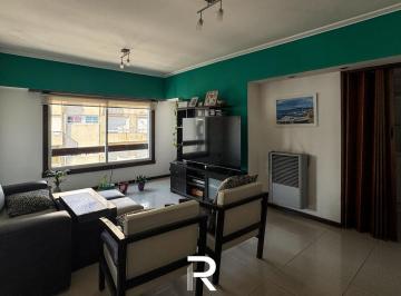 Departamento · 100m² · 4 Ambientes · 1 Cochera · Departamento 4 Ambientes - Centro