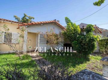Casa · 155m² · 5 Ambientes · 2 Cocheras · Casa en Venta: Calle Origone - Ciudad Jardin