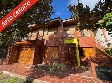 PH · 160m² · 4 Ambientes · 1 Cochera · PH 4 Amb Al Frente con Cochera