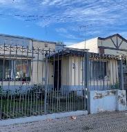 Casa · 80ha · 4 Ambientes · Casa en Venta en Quilmes Oeste, Quilmes, G. B. a. Zona Sur