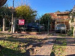 Casa · 121ha · 3 Ambientes · Casa en Venta en Quilmes Oeste, Quilmes, G. B. a. Zona Sur