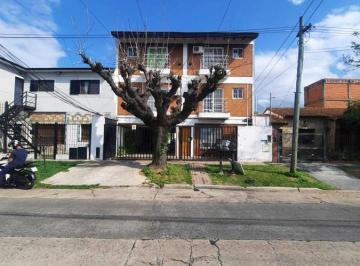 Departamento · 54ha · 3 Ambientes · 1 Cochera · Departamento en Venta en Quilmes Oeste, Quilmes, G. B. a. Zona Sur