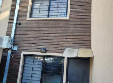 PH · 64ha · 3 Ambientes · 1 Cochera · Departamento Triplex en Venta en Bernal, Quilmes, G. B. a. Zona Sur