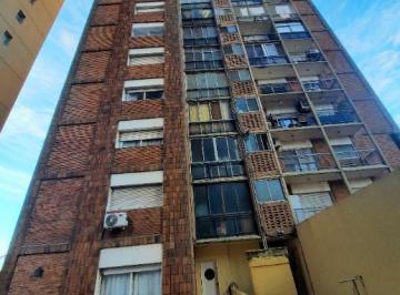 Departamento · 130ha · 4 Ambientes · 1 Cochera · Departamento en Venta Ubicado en Quilmes, G. B. a. Zona Sur