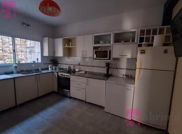 PH · 308m² · 4 Ambientes · Casa PH. Excelente Oportunidad