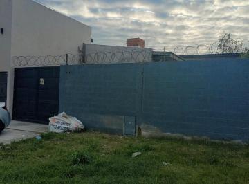 Bodega-Galpón · 130m² · Galpón en Venta en Ezpeleta Oeste