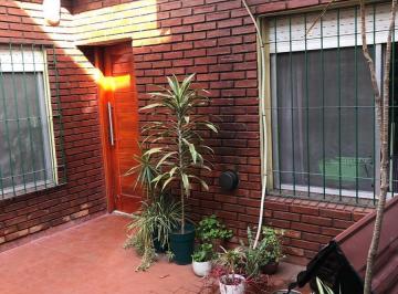 PH · 48m² · 2 Ambientes · PH en Venta en Quilmes Oeste