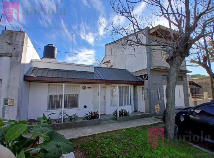 Casa · 150m² · 6 Ambientes · 2 Cocheras