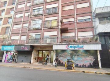 Departamento · 58m² · 3 Ambientes · Departamento de 3 Ambientes en Alquler Excelente Ubicacion de Quilmes Centro!