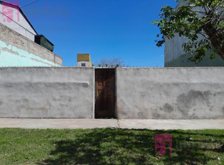Terreno · 220m²