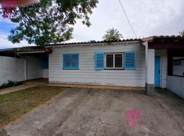 Casa · 122m² · 4 Ambientes · 1 Cochera · Casa en Quilmes
