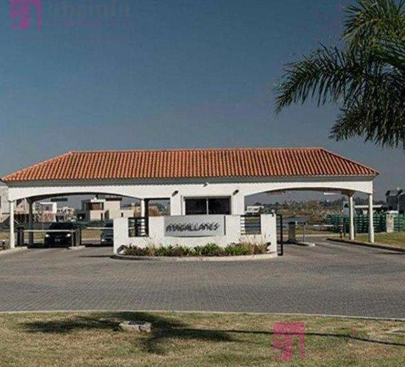 Terreno · 600m²