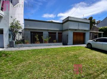 Casa · 65m² · 3 Ambientes · 1 Cochera · Casa en Quilmes Oeste