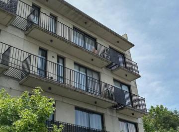 Departamento · 41m² · 2 Ambientes · 1 Cochera · Departamento en Quilmes Oeste