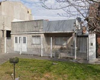 Casa · 83m² · 3 Ambientes · 1 Cochera · Casa en Quilmes Oeste