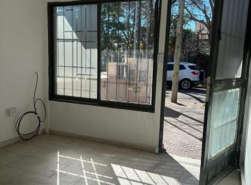 Monoambiente en alquiler – Villa Centenario

Ubicado en Benigno Acosta 4421, a s · Alquilo Monoambiente - Villa Centenario