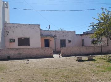 Casa · 207m² · 11 Ambientes · 1 Cochera · Venta Casa a Refaccionar en Monte Vera