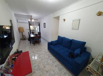 Departamento de 5 ambientes, Villa Lugano · Hermoso Depto 5 Ambientes C/ Balcón Al Frente en 2° Piso P/ Escalera. 2 Baños. "Apto Crédito"