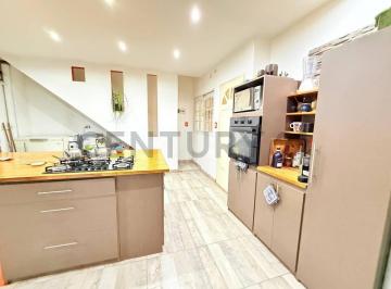 Casa · 231m² · 7 Ambientes · 2 Cocheras · Venta Casa 7 Ambientes Ituzaingo Norte