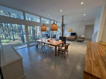 Casa · 180m² · 5 Ambientes · Casa Venta Villarobles Pinamar