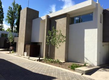 Departamento · 130m² · 2 Dormitorios · 1 Cochera · Sd Propiedades Ofrece Exclusivo Dúplex de Categoría en Lujan de Cuyo