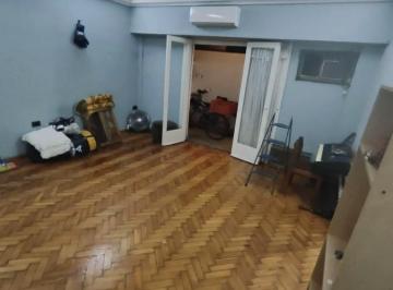 Departamento · 73m² · 3 Ambientes · Departamento en Venta. 3 Ambientes en Pb con Patio. Lavadero. Yatay Al 700. Almagro