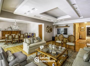 Departamento · 210m² · 5 Ambientes · 2 Cocheras · Departamento en Venta Belgrano - Piso | Patio con Parrilla | Cocheras