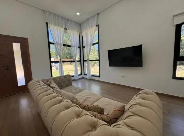 Casa · 100m² · 4 Ambientes · 2 Cocheras · Casa Amueblada a Estrenar en Costa del Este