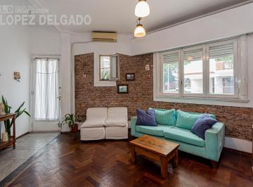 Casa · 130m² · 4 Ambientes · 1 Cochera · Casa 4 Amb Al Frente C/ Cochera y Terraza en Villa del Parque