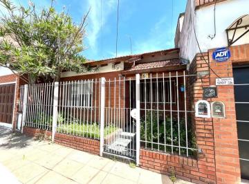 PH · 104m² · 3 Ambientes · 3 Cocheras · Venta Casa PH 3 Ambientes - Apto Credito Loma Hermosa, Tres de Febrero