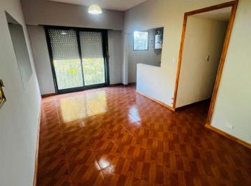 Departamento de 3 ambientes, Tres de Febrero · Hermoso Departamento Tres Ambientes Frente