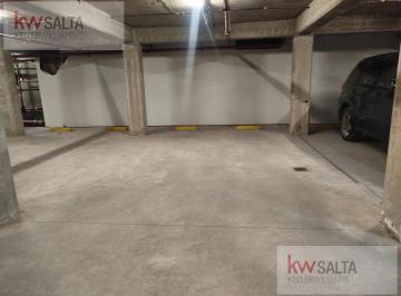 Garage · Vendo Cochera en Zona Legislatura
