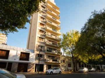 Departamento · 160m² · 7 Ambientes · 1 Cochera · Departamento en Venta (Piso)