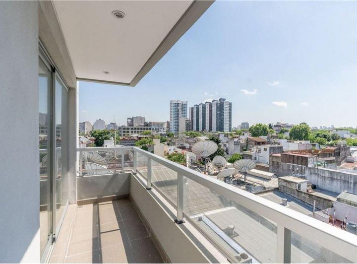 Venta Departamento 2 Amb, Balcón, Pque Patricios