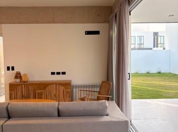 Casa · 300ha · 3 Ambientes · Campo Chico 3 Dorm. Todo en Planta Baja Construccion Premium