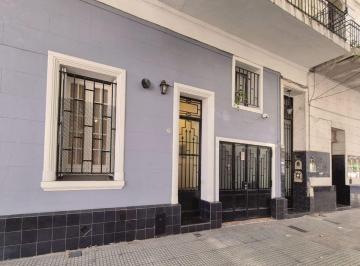 PH de 5 ambientes, Villa General Mitre · PH Independiente Reciclado Sin Expensas