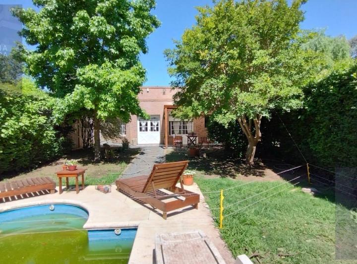 Casa · 150m² · 5 Ambientes · 1 Cochera